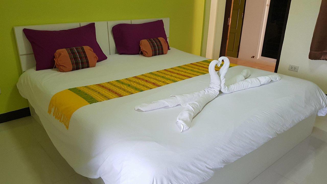 Greenhouse Apartment Nakhon Phanom Bagian luar foto