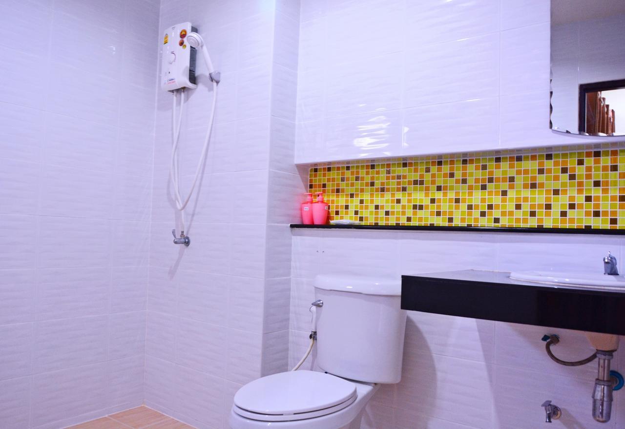Greenhouse Apartment Nakhon Phanom Bagian luar foto